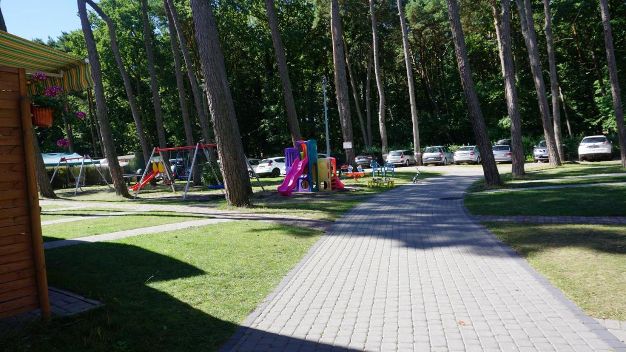 Natura Park Ustronie Morskie - Domki, Apartamenty Екстериор снимка